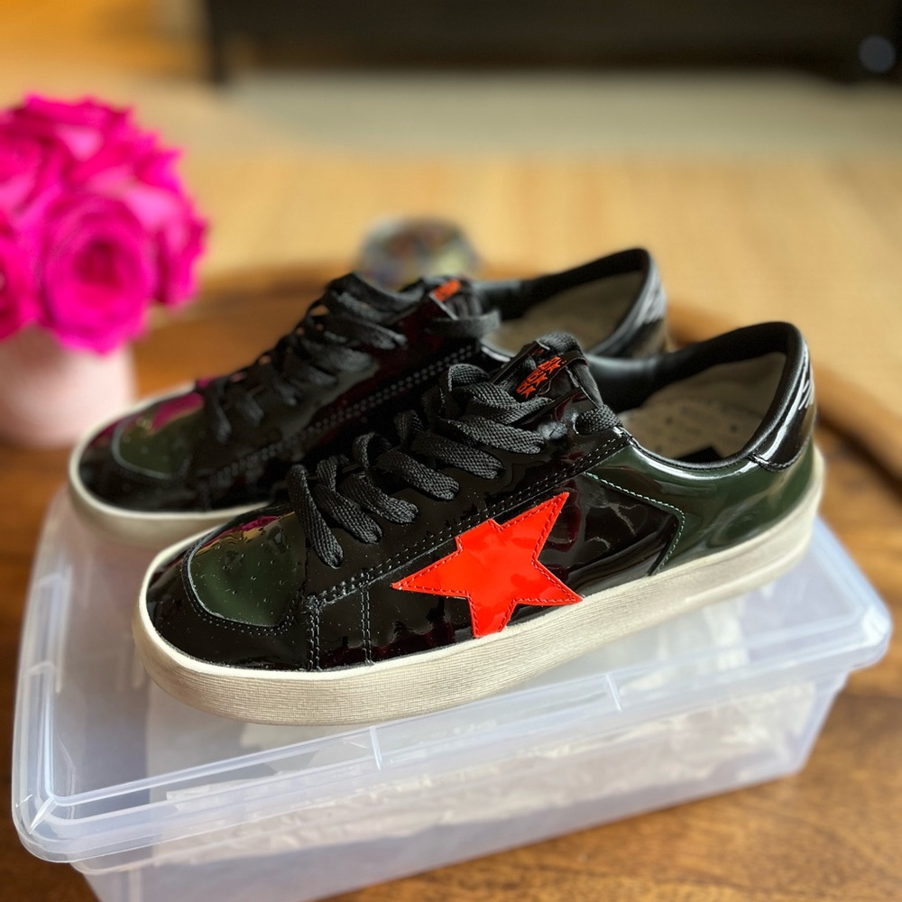 Women's Stardan LAB in black and green patent leather with orange star! Euro38